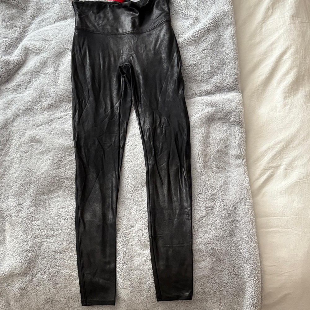 EUC Women’s Spanx Faux Leather Leggings Size M